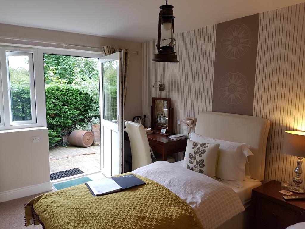 The Bosham B&B エクステリア 写真